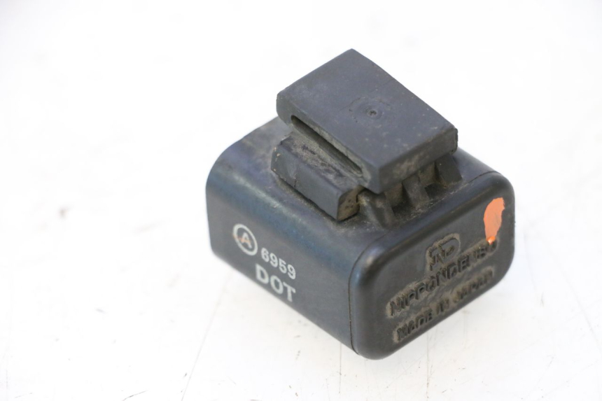 photo de RELE INTERMITENTES KAWASAKI GPX F ZX750F 750 (1986 - 1990) - Zoom estado de uso