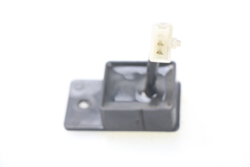 photo de RELE INTERMITENTES KAWASAKI GPZ S 500 (1994 - 2005) - Zoom estado de uso