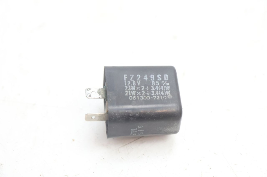 photo de RELE INTERMITENTES SUZUKI GSX F GSXF 750 (1988 - 1998) - Vista principal