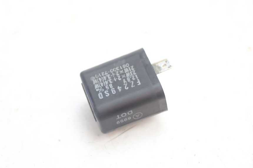photo de RELE INTERMITENTES SUZUKI GSX F GSXF 750 (1988 - 1998) - Detalle de la pieza