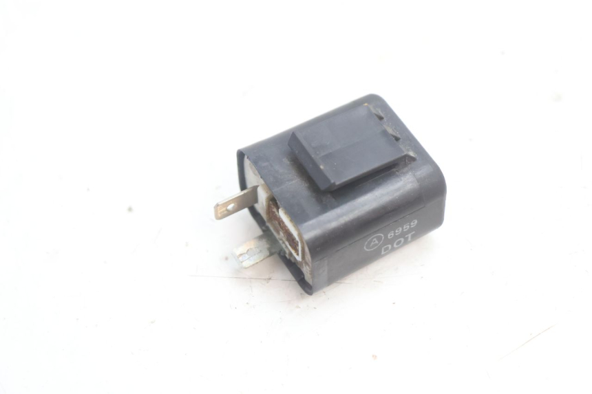 photo de RELE INTERMITENTES SUZUKI GSX F GSXF 750 (1988 - 1998) - Zoom estado de uso
