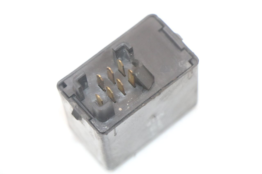 photo de RELE INTERMITENTES SUZUKI GZ MARAUDER 125 (1998 - 2004) - Otra perspectiva