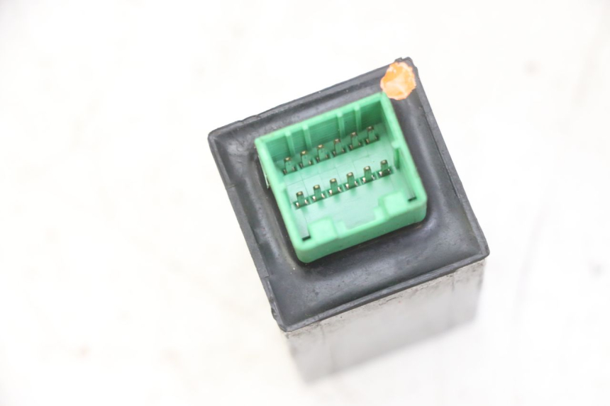 photo de RELE INTERMITENTES PIAGGIO IE MP3 YOURBAN 300 (2011 - 2016) - Otra perspectiva