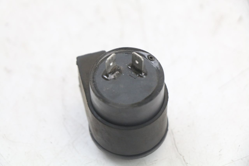 photo de RELÉ INTERMITENTE SYM JET 14 4T 50 (2018 - 2022) - Otra perspectiva