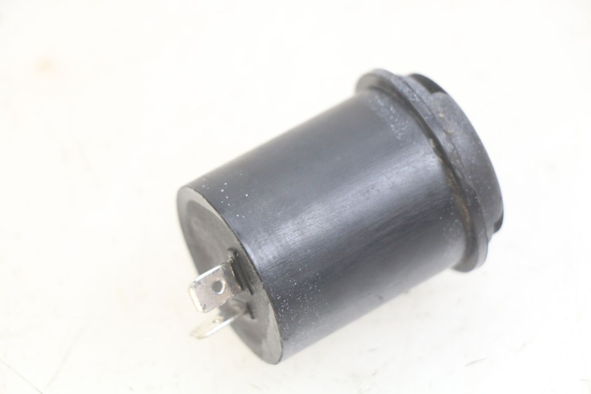 photo de RELE INTERMITENTE SYM JET SPORT XR 50 (2006 - 2015) - Detalle de la pieza
