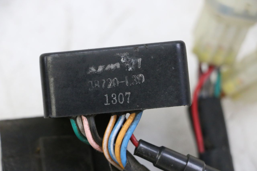 photo de RELE INTERMITENTES SYM JOYMAX 125 (2010 - 2017) - Otra perspectiva