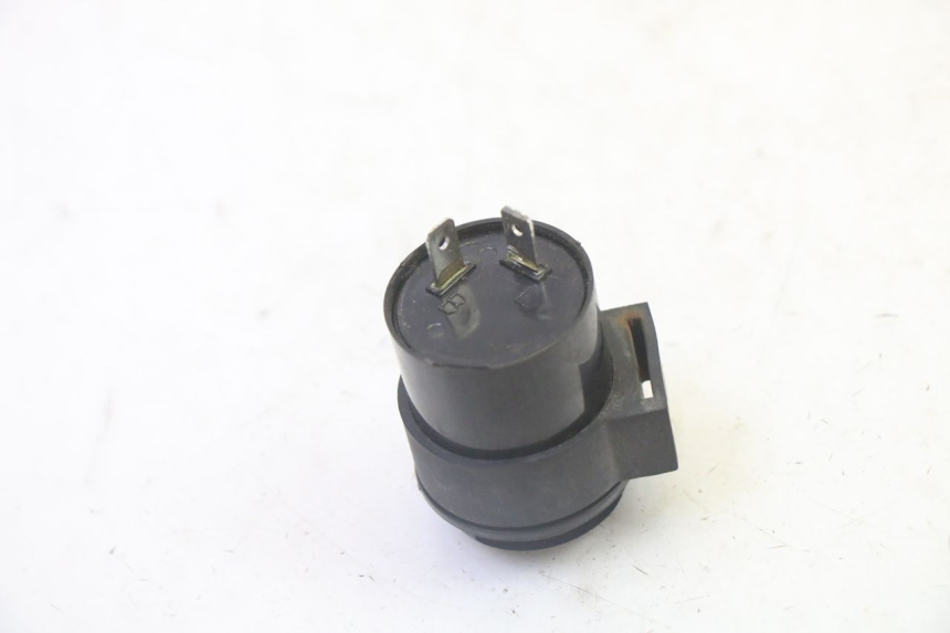 photo de RELE INTERMITENTE PEUGEOT KISBEE 2T 50 (2010 - 2017) - Zoom estado de uso