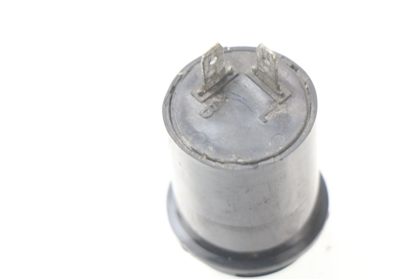 photo de RELE INTERMITENTE PEUGEOT KISBEE 4T 50 (2010 - 2017) - Zoom estado de uso