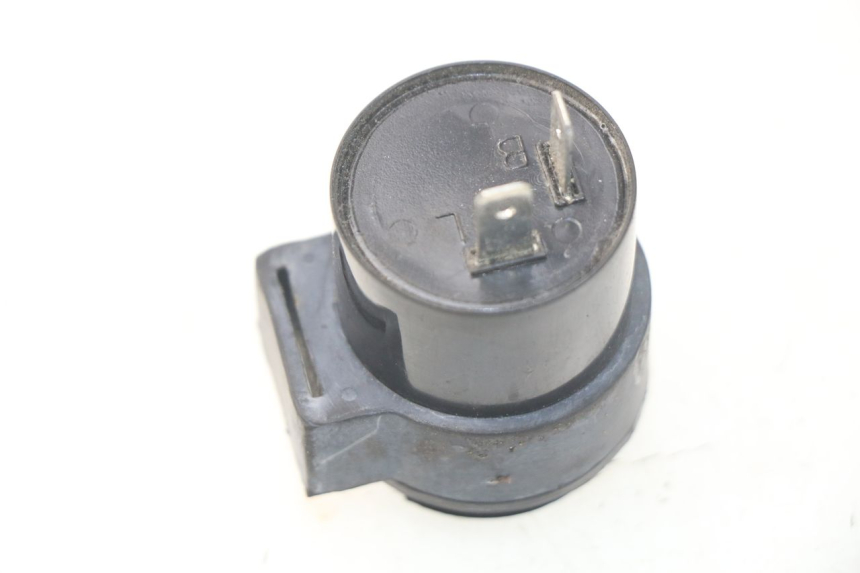 photo de CENTRALITA DE INTERMITENTES PEUGEOT KISBEE 4T 50 (2018 - 2022) - Zoom estado de uso