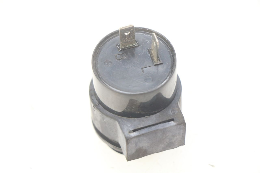 photo de CENTRALITA DE INTERMITENTES PEUGEOT KISBEE 4T 50 (2018 - 2022) - Zoom estado de uso