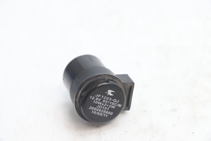 photo de RELE INTERMITENTE PEUGEOT KISBEE 4T 50 (2010 - 2017) - Zoom estado de uso