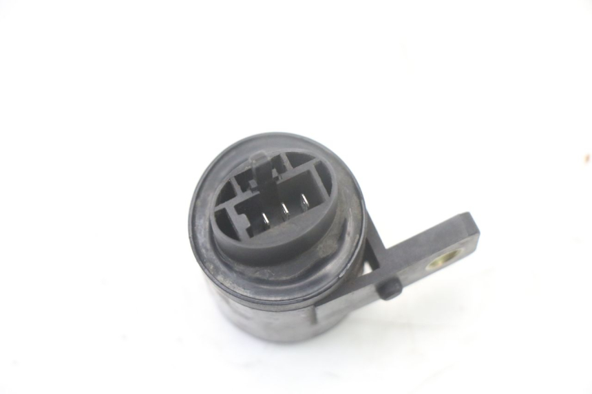 photo de RELE INTERMITENTE KYMCO DINK 4T 50 (2007 - 2018) - Zoom estado de uso