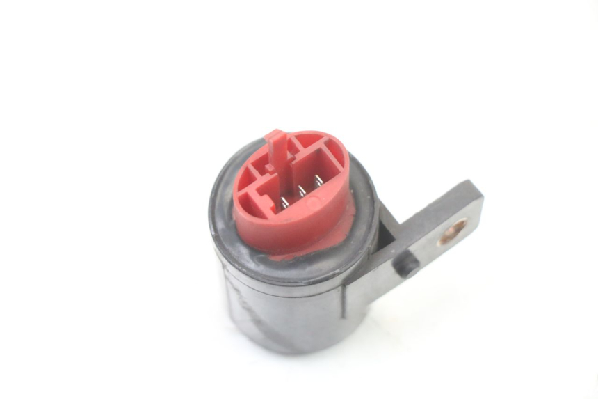 photo de RELE INTERMITENTE KYMCO DINK STREET 125 (2009 - 2014) - Otra perspectiva