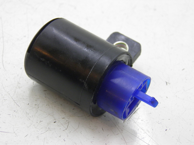 photo de RELE INTERMITENTES KYMCO QUANNON NAKED 125 (2010) - Otra perspectiva