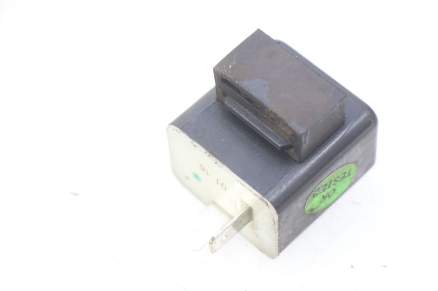 photo de RELE INTERMITENTE PIAGGIO LIBERTY IGET S 125 (2016 - 2020) - Detalle de la pieza