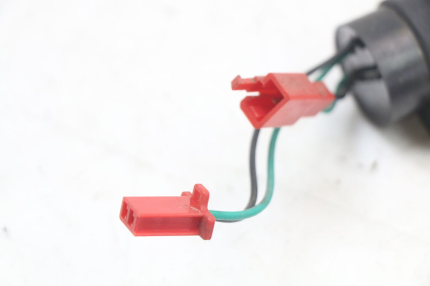 photo de CENTRALITA DE INTERMITENTES SYM MIO 50 (2011 - 2017) - Estado de la superficie y material