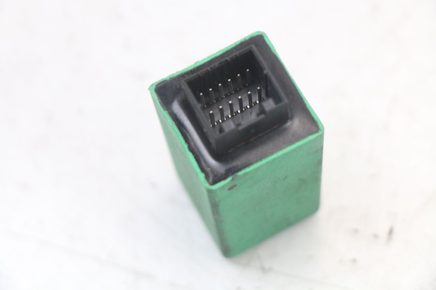 photo de RELE INTERMITENTES PIAGGIO MP3 HPE 350 (2018 - 2020) - Zoom estado de uso