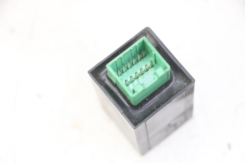 photo de CENTRALITA DE INTERMITENTES PIAGGIO MP3 LT 400 (2007 - 2012) - Zoom estado de uso