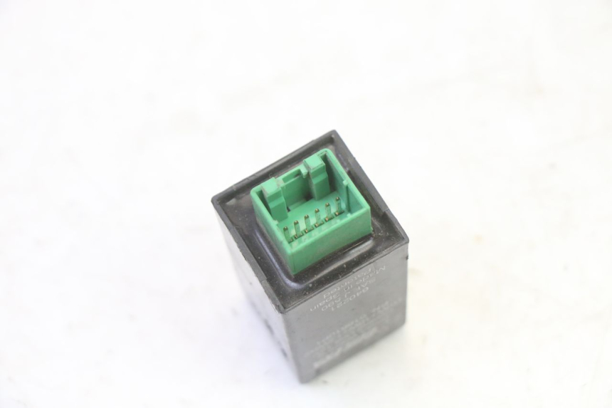 photo de RELE INTERMITENTES PIAGGIO MP3 RL 250 (2006 - 2010) - Zoom estado de uso