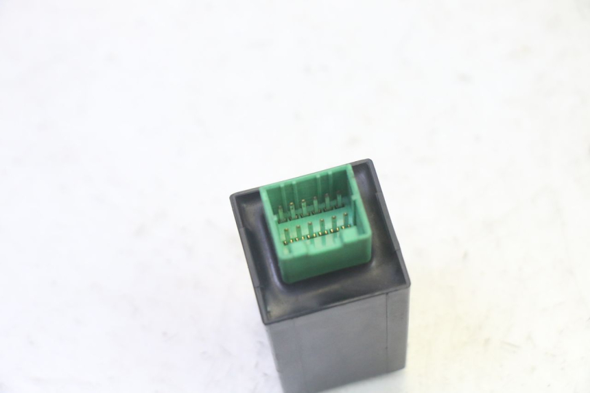 photo de RELE INTERMITENTES PIAGGIO MP3 RL 250 (2006 - 2010) - Zoom estado de uso