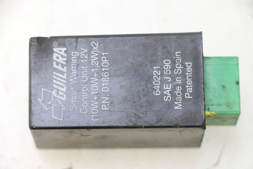 photo de RELE INTERMITENTES PIAGGIO MP3 500 (2011 - 2015) - Primer plano técnico