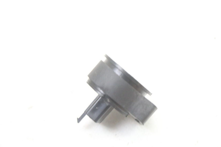 photo de RELE INTERMITENTES PEUGEOT TREKKER TKR 50 (2005 - 2014) - Detalle de la pieza