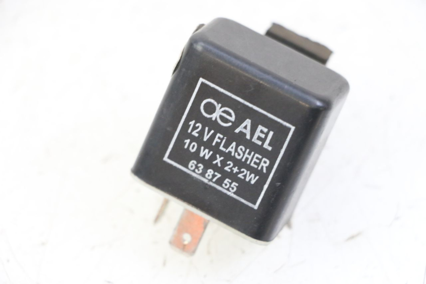 photo de RELE INTERMITENTE PIAGGIO ZIP 4T 50 (2018 - 2020) - Vista principal