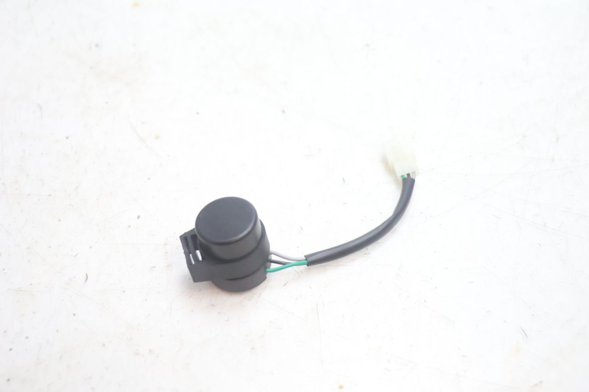 photo de RELE INTERMITENTES JM MOTORS R-MAX TECH 50 (2024 - 2026) - Zoom estado de uso