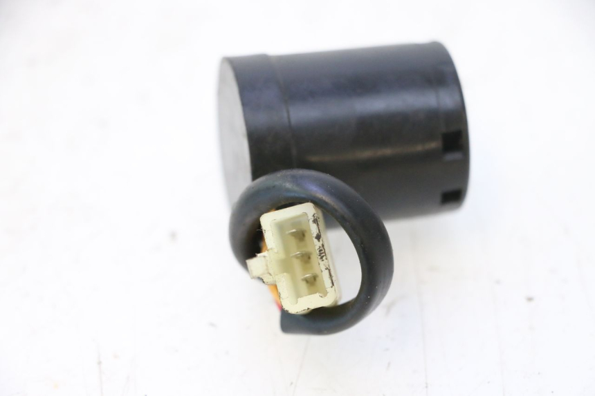 photo de RELE INTERMITENTE KEEWAY RY6 2T 50 (2011 - 2019) - Zoom estado de uso