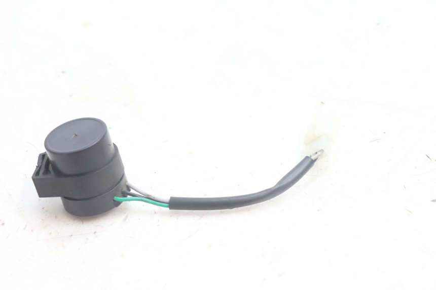 photo de RELE INTERMITENTES JM MOTORS SANTANA EVO 50 (2024 - 2026) - Zoom estado de uso
