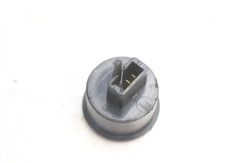 photo de RELE INTERMITENTES PEUGEOT SPEEDFIGHT LC 50 (1996 - 2002) - Otra perspectiva