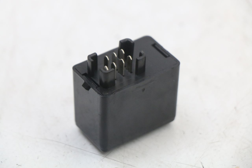 photo de RELE INTERMITENTES SUZUKI SV S 650 (1999 - 2002) - Otra perspectiva