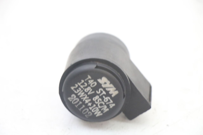 photo de RELÉ INTERMITENTE SYM JET 14 4T 50 (2018 - 2022) - Detalle de la pieza