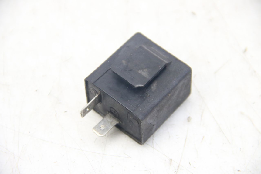 photo de RELE INTERMITENTE PIAGGIO VESPA SPRINT 2T 50 (2014 - 2018) - Zoom estado de uso