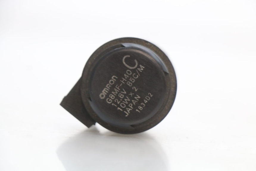 photo de RELE INTERMITENTES HONDA WALLAROO DX 50 (1993 - 1996) - Zoom estado de uso