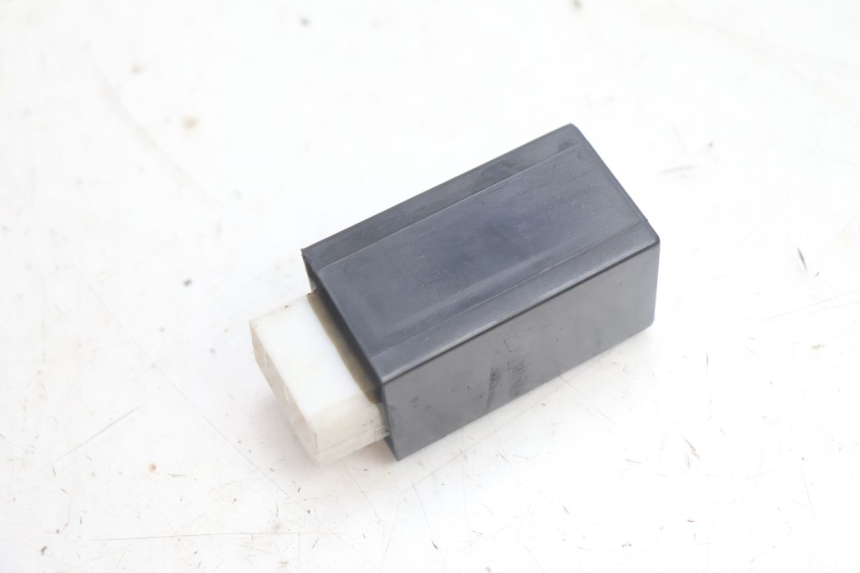 photo de RELE INTERMITENTE YAMAHA XMAX X-MAX 125 (2006 - 2009) - Detalle de la pieza