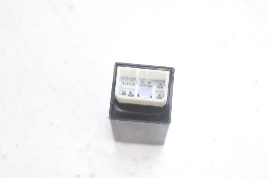 photo de RELE INTERMITENTE YAMAHA XMAX X-MAX 125 (2006 - 2009) - Zoom estado de uso