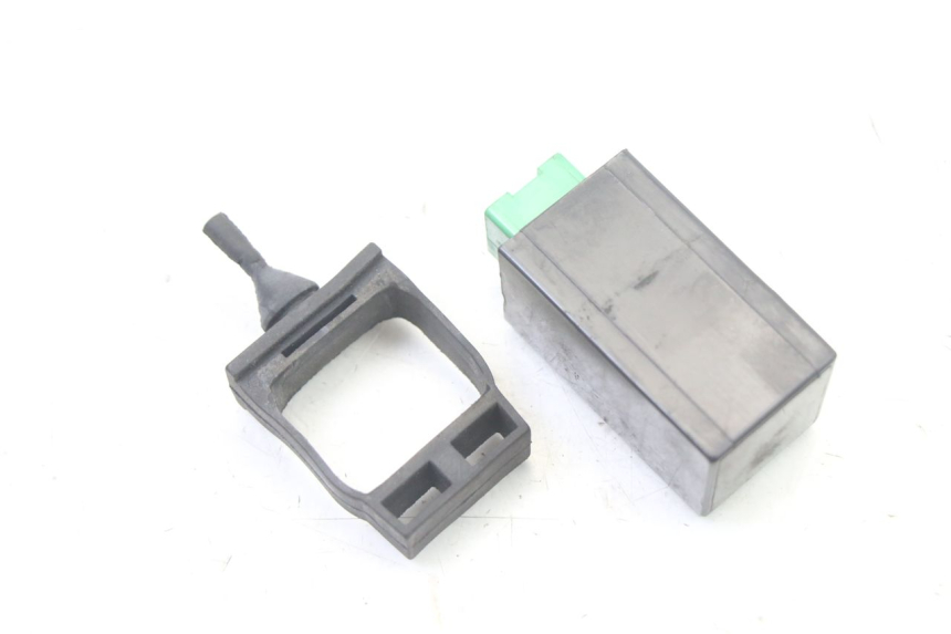 photo de RELE INTERMITENTE PIAGGIO XEVO - X EVO 125 (2007 - 2017) - Zoom estado de uso