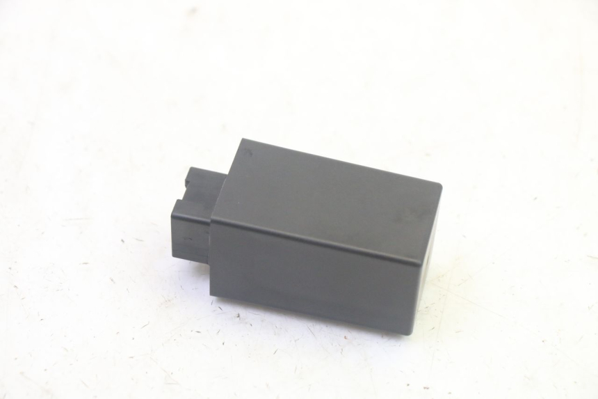 photo de RELE INTERMITENTE PIAGGIO XEVO - X EVO 125 (2007 - 2017) - Otra perspectiva