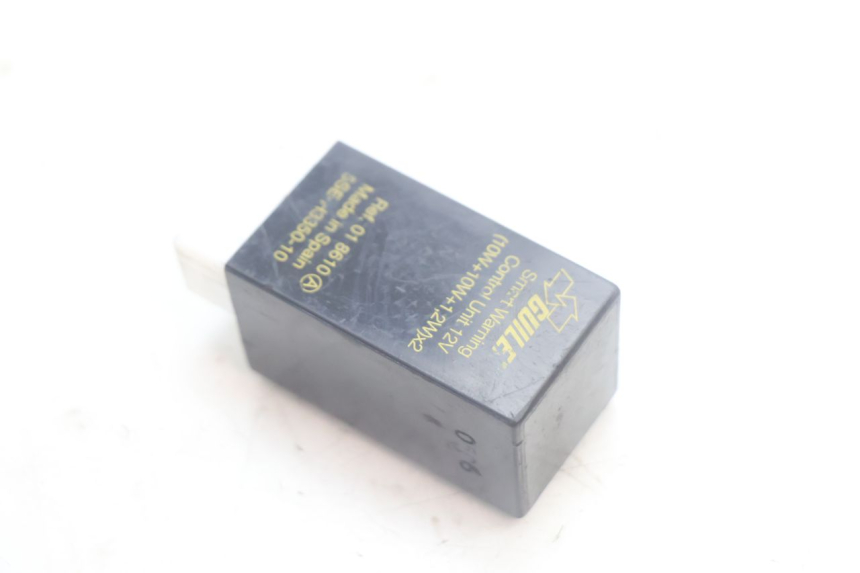 photo de RELE INTERMITENTE YAMAHA YP MAJESTY 125 (2007 - 2010) - Detalle de la pieza