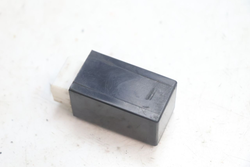 photo de RELE INTERMITENTE YAMAHA YP MAJESTY 125 (2002 - 2006) - Zoom estado de uso