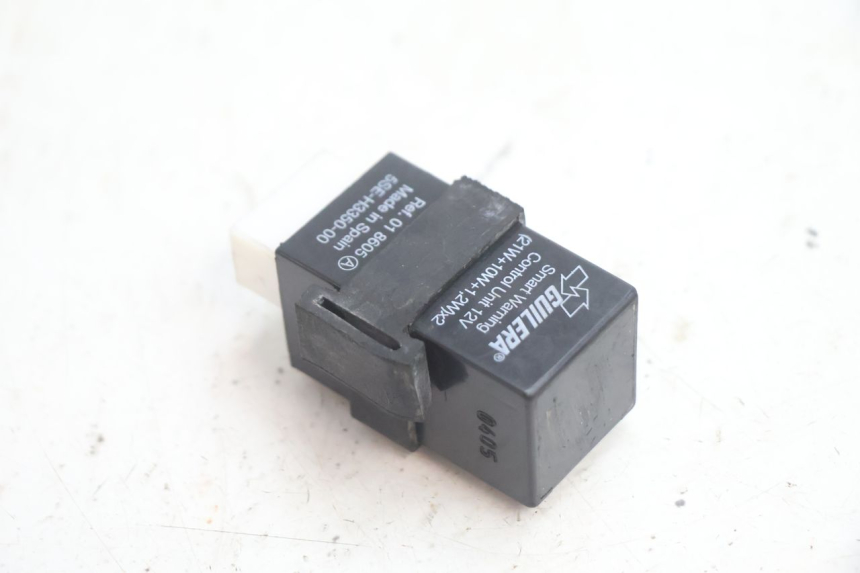 photo de RELE INTERMITENTE YAMAHA YP MAJESTY 125 (2002 - 2006) - Detalle de la pieza