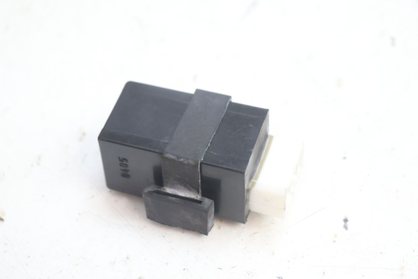 photo de RELE INTERMITENTE YAMAHA YP MAJESTY 125 (2002 - 2006) - Zoom estado de uso
