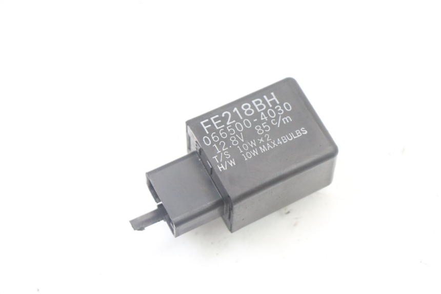 photo de RELE INTERMITENTES YAMAHA YP X-MAX XMAX 400 (2014 - 2017) - Vista principal