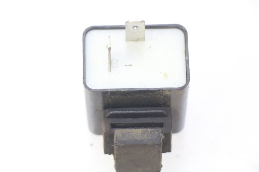 photo de RELE INTERMITENTE PIAGGIO ZIP 4T 50 (2018 - 2020) - Zoom estado de uso