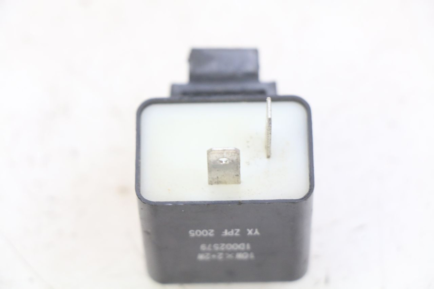 photo de RELE INTERMITENTE PIAGGIO ZIP 4T 50 (2018 - 2020) - Zoom estado de uso