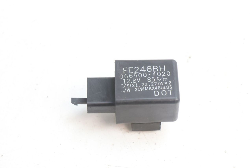 photo de RELE INTERMITENTES KAWASAKI ZZR 600 (1995 - 2004) - Vista principal