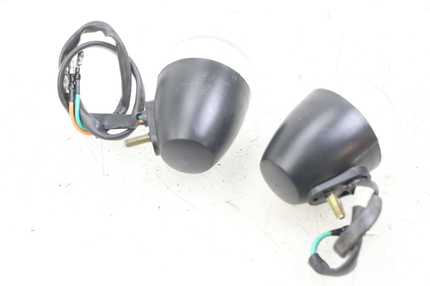 photo de INTERMITENTE TRASERO KYMCO AGILITY 4T 50 (2018 - 2022) - Otra perspectiva