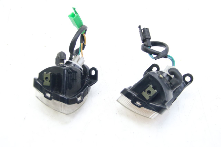 photo de INTERMITENTE TRASERO ECCITY ARTELEC 670 1 (2013 - 2017) - Recambio usado revisado