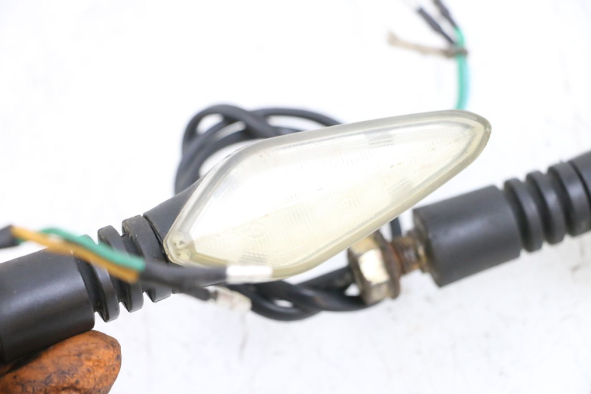 photo de TRASERO INTERMITENTE MAG POWER BOMBERS 4T 50 (2016 - 2026) - Detalles de los puntos de fijación